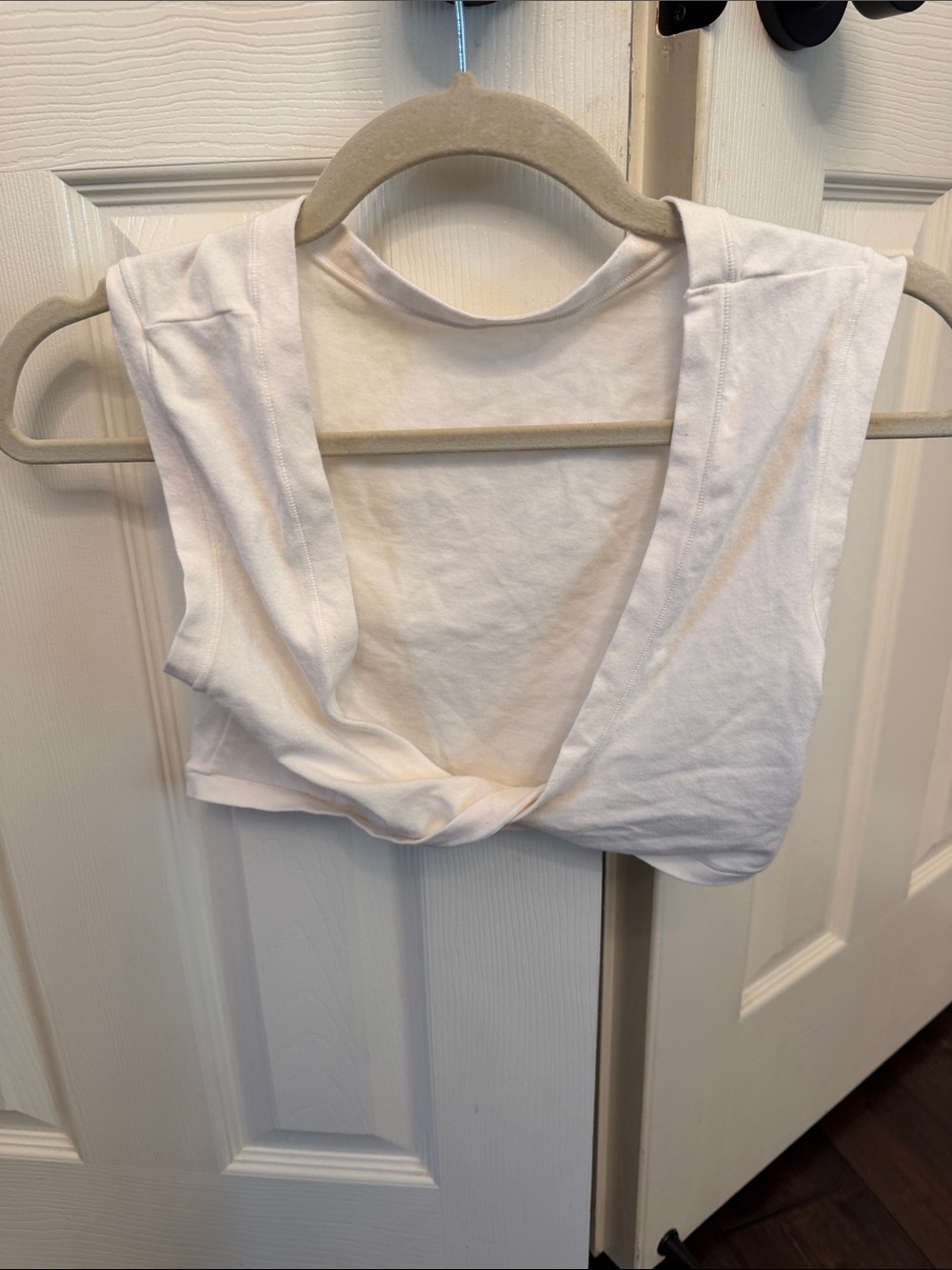 Skims Twist-Front Tank Top
